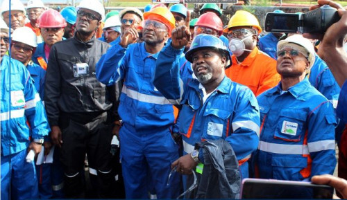 Sonara : le coût de la réhabilitation finalement porté à 300 milliards de FCFA, soit 50 milliards de FCFA en plus investiraucameroun.com/gestion-publiq…