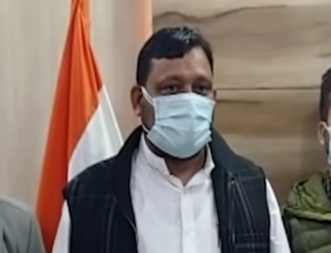 IndianGems_'s tweet image. - Bro became HOD in Govt School
- Got Rs 11 Crores from Govt for mid-day meal
- Withdrawal for personal use

Imagine the level of Corruption in India 🤡