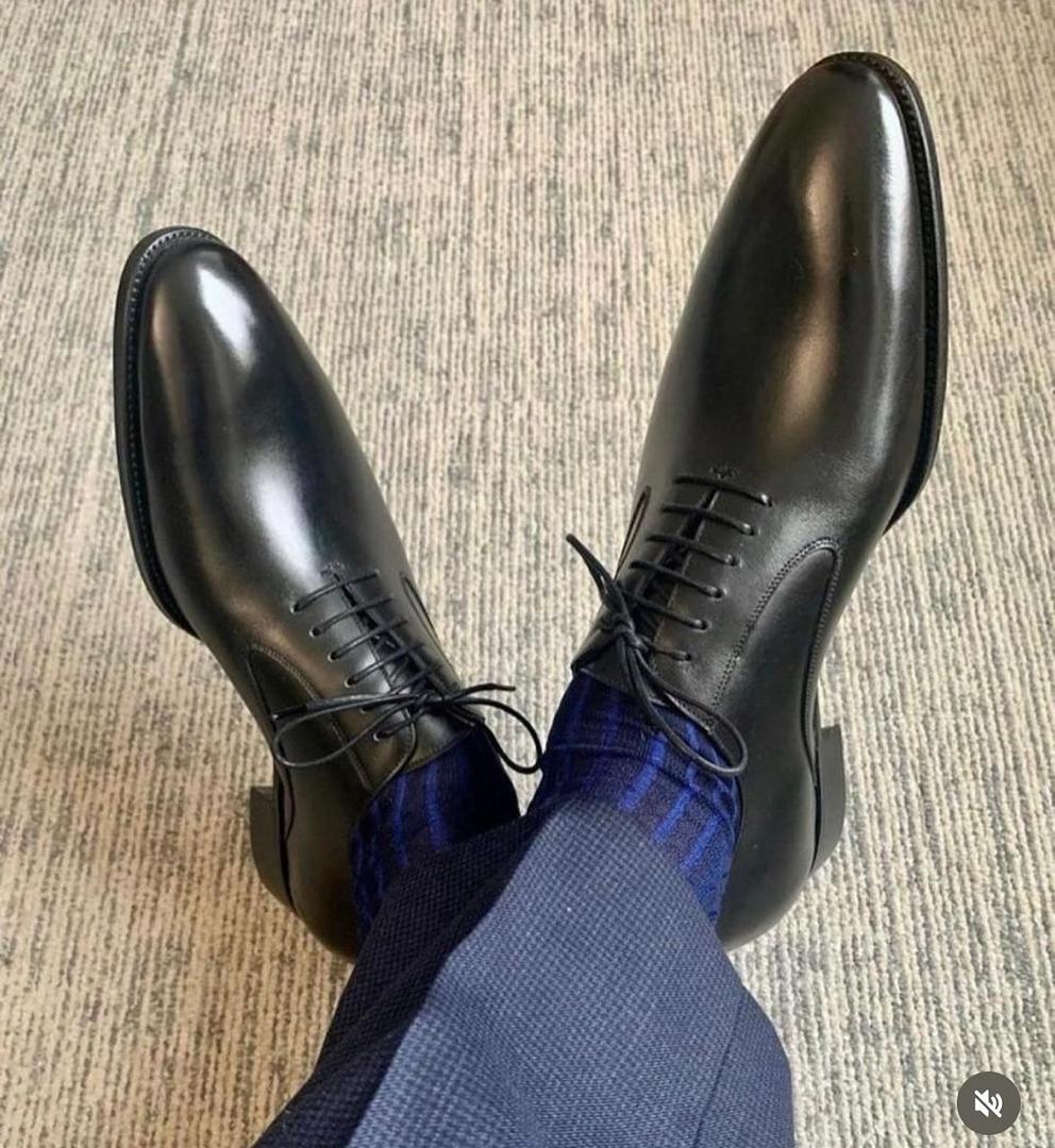 Chris_I_N_V's tweet photo. Decent shoes, top quality! 👞🔥

OG — K295,000 a pair
Sizes 39–46 available.

Find us at City Mall, Lilongwe — next to the Police Station, after Nkoko Juice Bar.

Call: 0993814081 / 0993853877
Readily available — pull up and upgrade your look!

Retweet guys https://t.co/HqYCmrgP5l