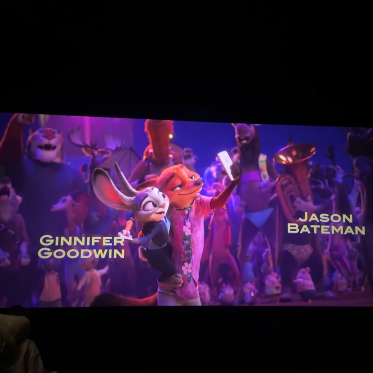 너뮤재밋다.. 저희셋이서만나볼까요