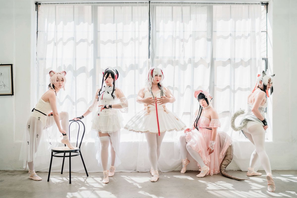 [ cosplay ]

our ballet group made it out of the group chat 🥹🫶

📷: <a href="/kinosakuraa/">elaine 🐾</a>

#Arknights #明日方舟