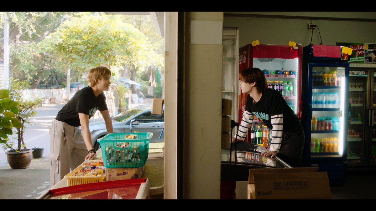 เฉิ่มเชย Cherm Chey The Series 🍻

วันนี้เฮียอินมาซื้ออะไรครับ มีทั้งขนม ของหวาน และน้องเอิ้งเอิ้ง… บริการพร้อมส่งครับ 😌🫣🫶🏻

#เฉิ่มเชยTheSeries 
#ChermCheyTheSeries