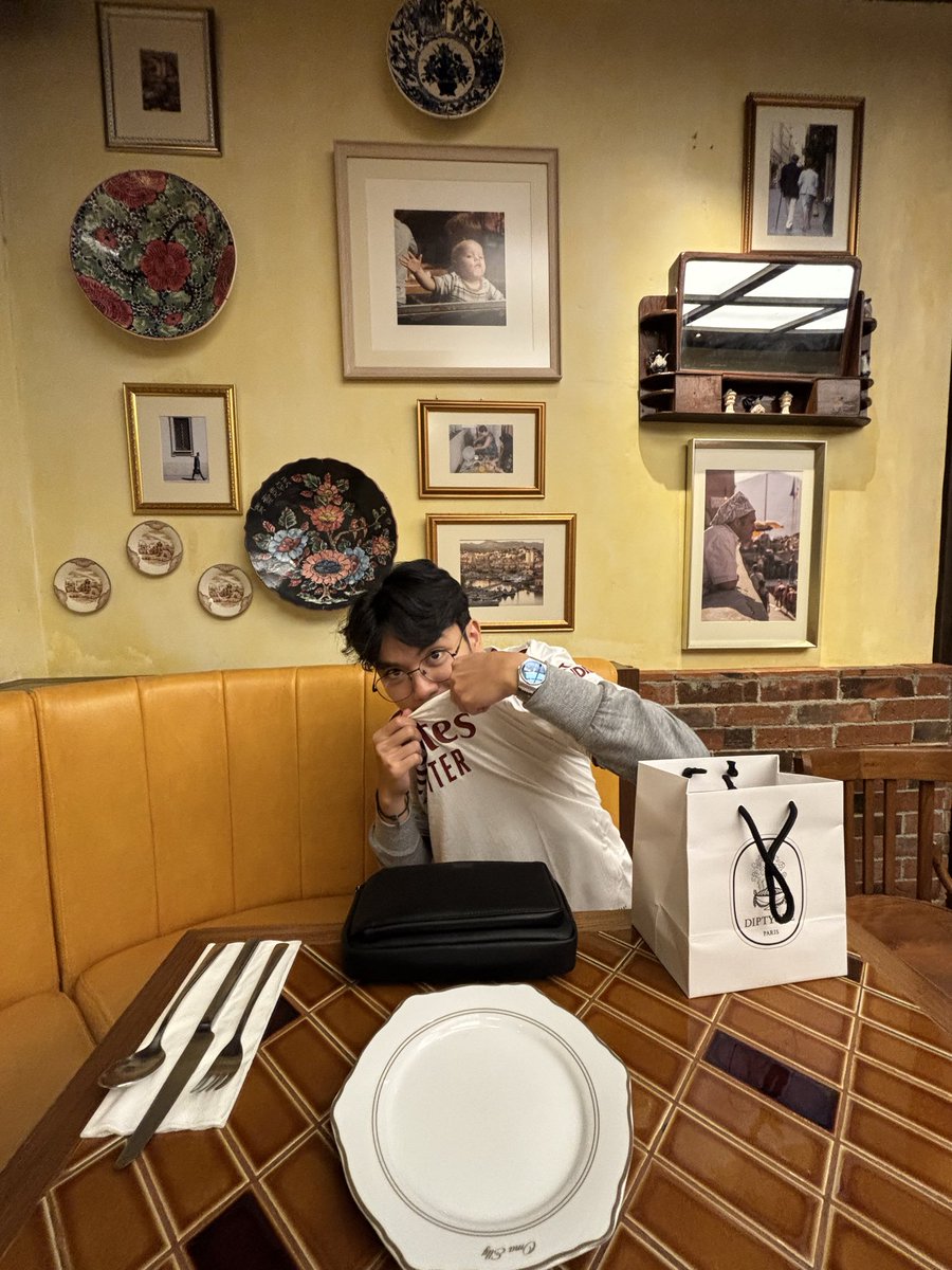 StrayBeer's tweet image. Finally I got this third kit 🔴⚪️