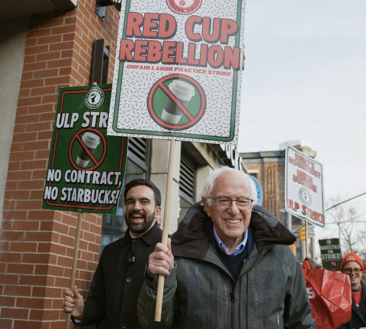 Oh hey look who showed up to support striking Starbucks baristas.

While the Unfair Labor Practices strike is ongoing, remember:

DON’T BUY STARBUCKS. 

Pass it on.