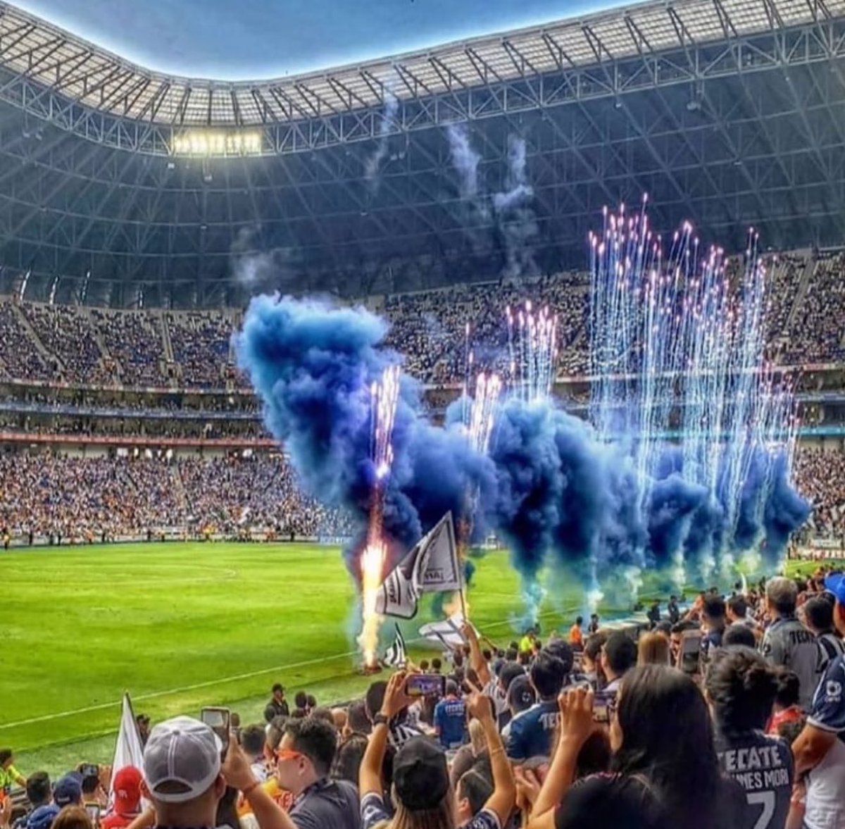 axelsolisrmz's tweet image. Gana boleto 🎫 doble
@Rayados vs #Toluca  !
#Semifinal  
#EstadioBBVA 

Requisitos:
- Sigue esta cuenta
- Comparte este post
- Dale like 👍

OJO 👀 
🚨 Daré a conocer al ganador o ganadora este Martes  11 pm 

🚨 Participan los inscritos en mis cuentas oficiales en X y Facebook…