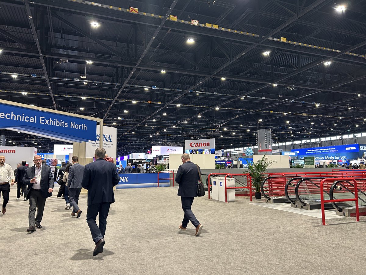 前回から気になっていたZen Zone……行ってみました。照明を抑えた部屋に静かにリラクゼーション音楽が流れ、水音も聞こえる落ち着く空間で、気を抜くと寝落ちします。ヨガマットも完備。Northゲート前のエスカレーターで降りるとアクセスしやすいです