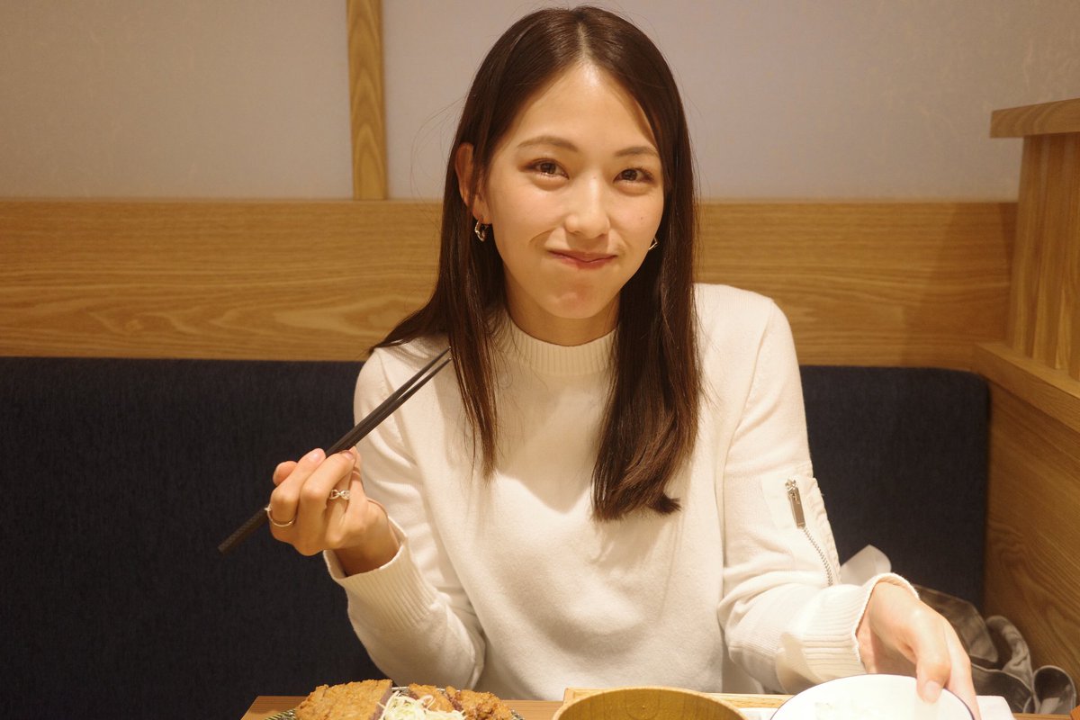 よく食べてよく笑う

親が笑えば子も笑う·͜·♡

毎日ポジティブに生きてます✨️