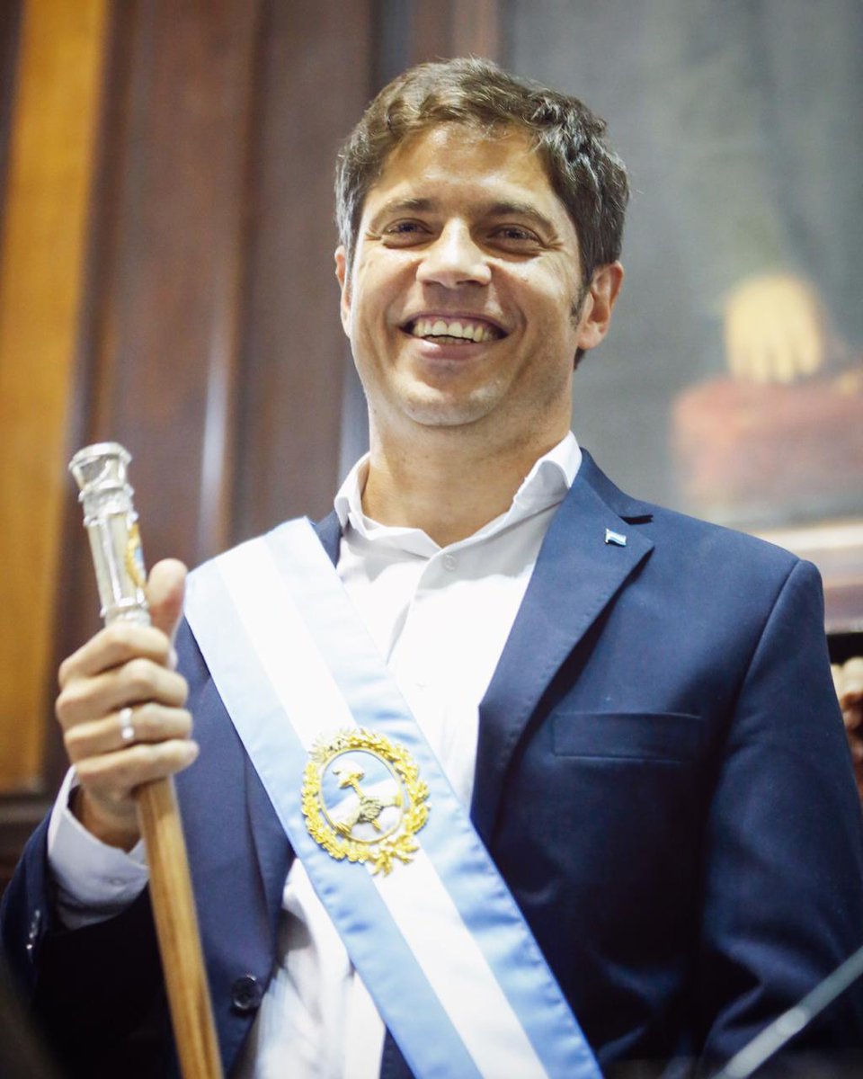 bertajuarezkris's tweet photo. @BalboaMilei Jajaja ríanse nomás que en 2027 ya lo tenemos a Axel Chad asumiendo la presidencia 😎 https://t.co/cVXFeerTKd