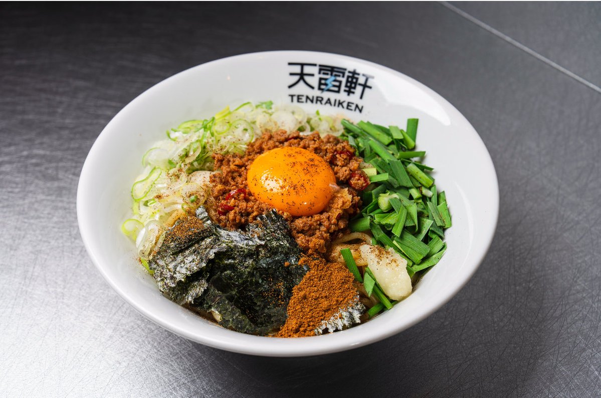 tenraikenkamiya's tweet image. おはようございます😃

今日も絶品ラーメンが待ってますよぉ🍜⚡️
ご来店お待ちしております❣️

四ツ谷本店：平日11:00-22:00L.O
麹町店：平日11:00-15:00/17:30-21:30L.O