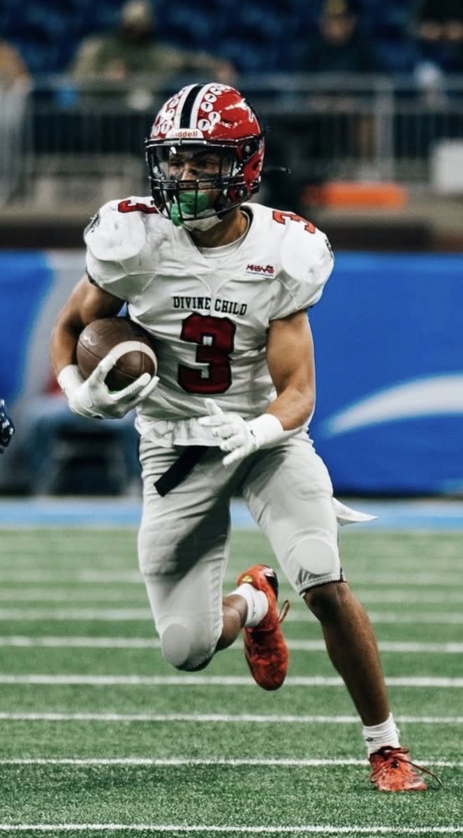 GiancarloVitti's tweet photo. Final Junior Year Highlights!!
https://t.co/kortdd0raZ
13-1 State Champions 🏆💍
5’11, 180 4.3 GPA
48 Tackles (3 TFL), 4 INTs (Pick 6) 
11 PBUs, 2 FF, FR, 2 Blocked Punts
26 catches for 339 yards, 2 TD
8 carries for 58 yards 
1st Team All Region (photo @BSN_HQ)
@DCHS_Football14 @DivineChildAthl @claney101 @CoachMoore1001 @ScottDickey7 @ReggieWynns @RisingStars6 @speed_jd @Butler917 @JaredPurcellDET @MarloweAlter @DameWebb @alex_pallone @PrepRedzoneMI @coachirishodea @RyanFracPU @ChrisBergeski @CoachRosenbaum @JVanDykeMLive  @CoachJMNichols @CoachSibel @CoachMikeWeick @CoachTrigs @LukeWalerius @coachehenderson @CoachSakk @CoachOmli @TreyKingDPP @MichFBFrenzy @MIexposure @coach_cope @JaredBackus1 @coachc_rob @MButlerBCFB @Coach_Snuggs @CoachZaneRies @CoachBrechin @CoachDupont @JoshJosefczyk @TarohnFinley @jared_ramsey22 @ParshallBrandt @Ccampbell349 @TrambleJoe @Sports_by_Sam @alexwmuller_NH