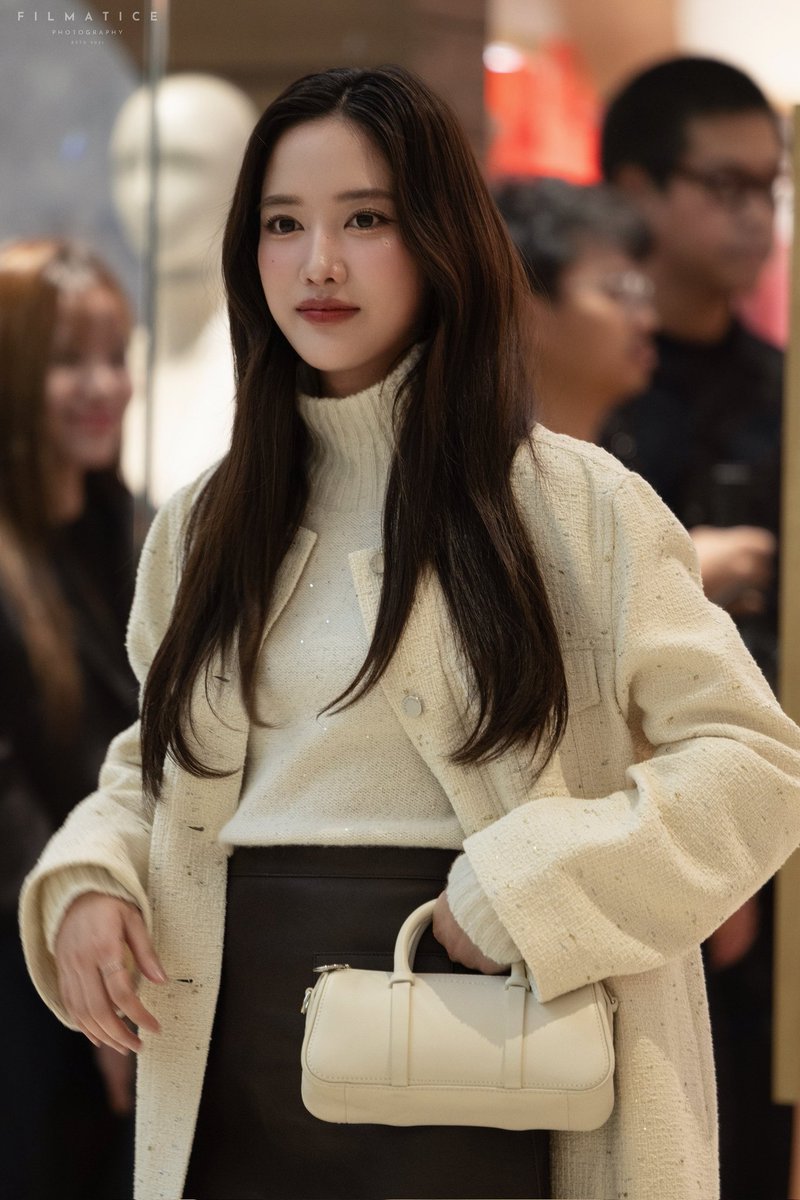 TrendForFREEN's tweet image. She gives luxury effortlessly.

SAROCHA JOIN LONGCHAMP SS26
#LongChampSS26xFreen
#srchafreen  | ctto