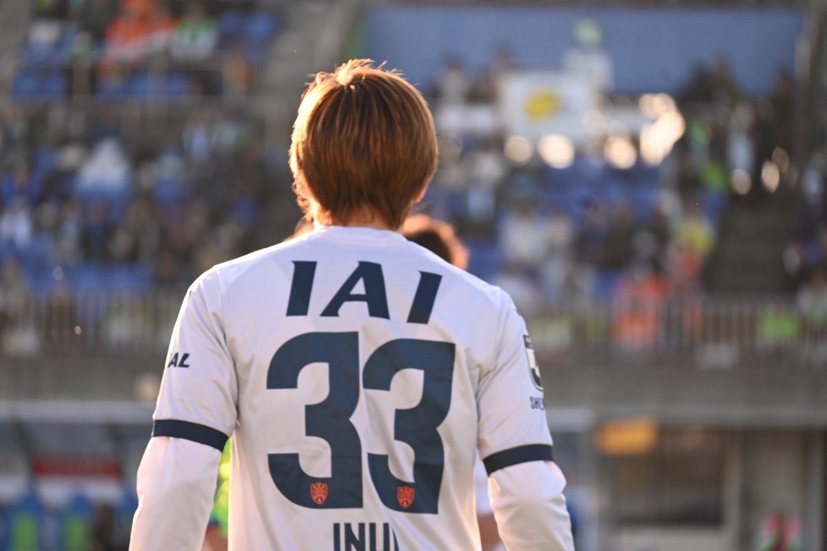 悔しいし、辛いですが、リリースでもあったように今年で契約満了になり、大好きな清水エスパルスを退団しないといけなくなりました。
最終節にみなさんの前で挨拶させてもらいます！！
ラスト１試合一緒に戦ってください！