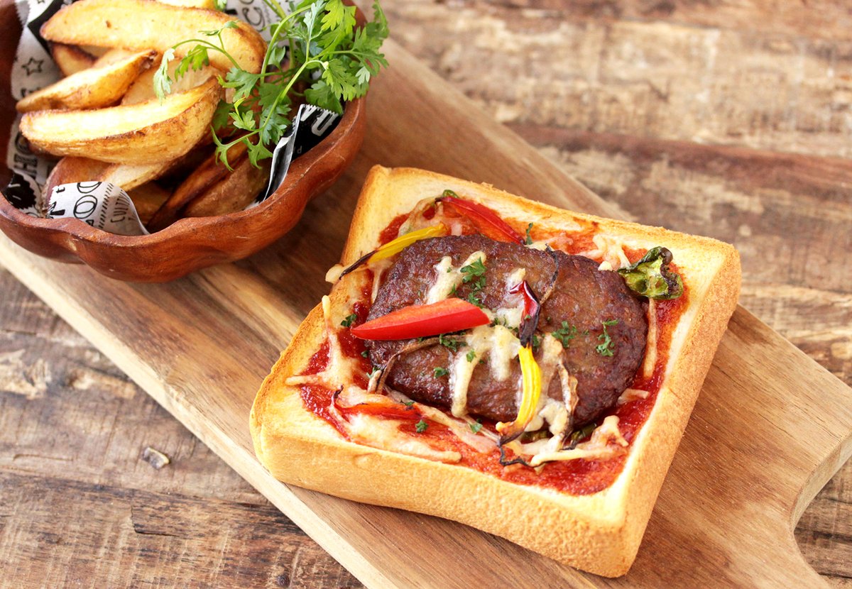 おはようございます！
昨日は暖かかったですが、今日は寒くなりましたね…
毎日着る服を考えるのが難しいです😂
みなさん風邪を引かないようにお気をつけください。

本日もよろしくお願いします！！