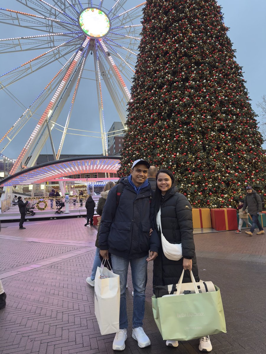 keepcarm07's tweet photo. This was taken at Designer Outlet Roermond, Netherlands last November 28, 2025 for the Black Friday Sale 🫣🫣🫣 https://t.co/ixkobpsAkw