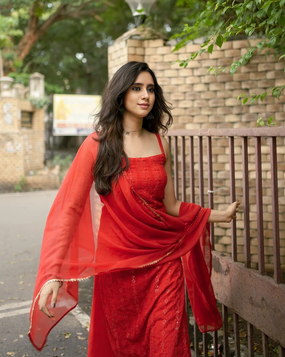 manisha_mithra's tweet image. Don’t watch the clock; do what it does. Keep going. #kurtistyles #kurtilover #kurtifashion #girlsstyles #girlsoutfits #girlsposes #girlstrends #girlshairstyles #girlsphotoshoot #duskybeauty #tamilponnu #nammaveetuponnu #thalaivarnirandharam #Jailer2