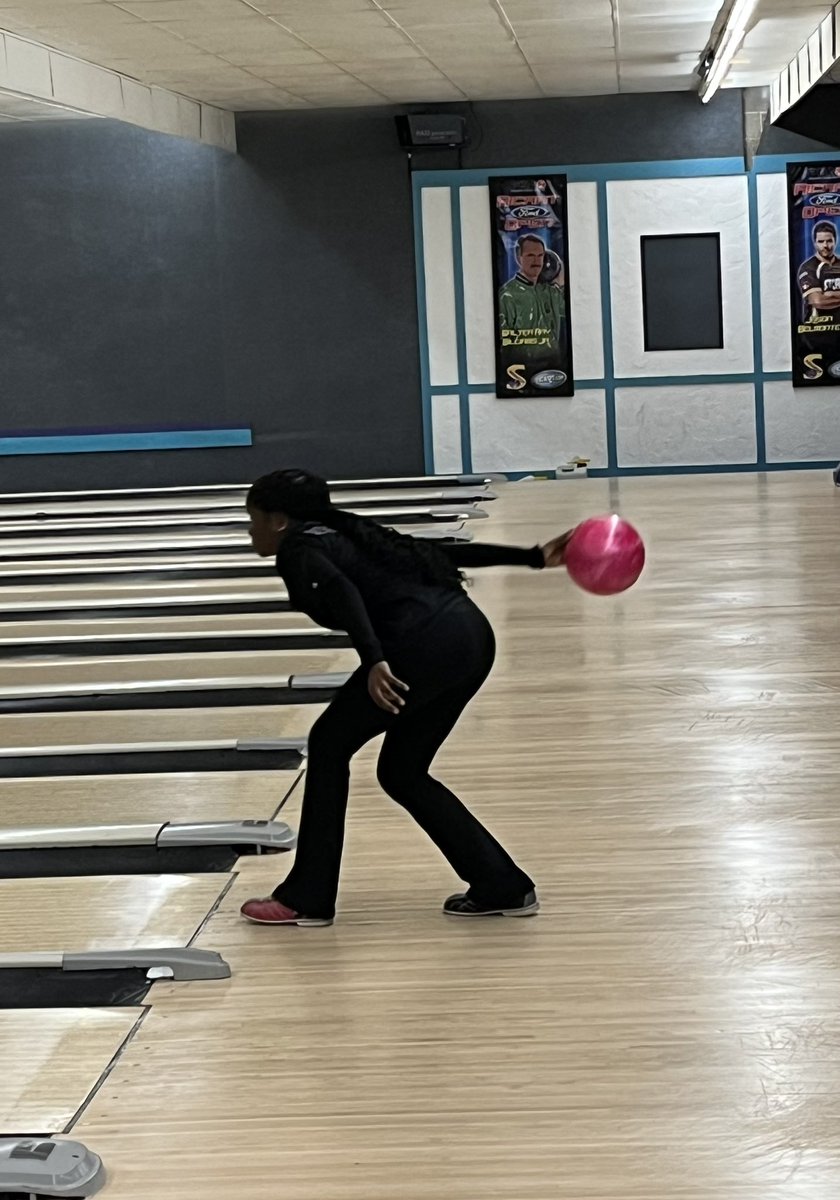 CoachScottKirby's tweet photo. International girls #bowling team got their first #victory over East today! They were led by Mari Hall’s 145 series &amp; Raeden Scott’s 182 series. You can help support by clicking here. https://t.co/AtsBJqV9SW https://t.co/gJekCdUVxP