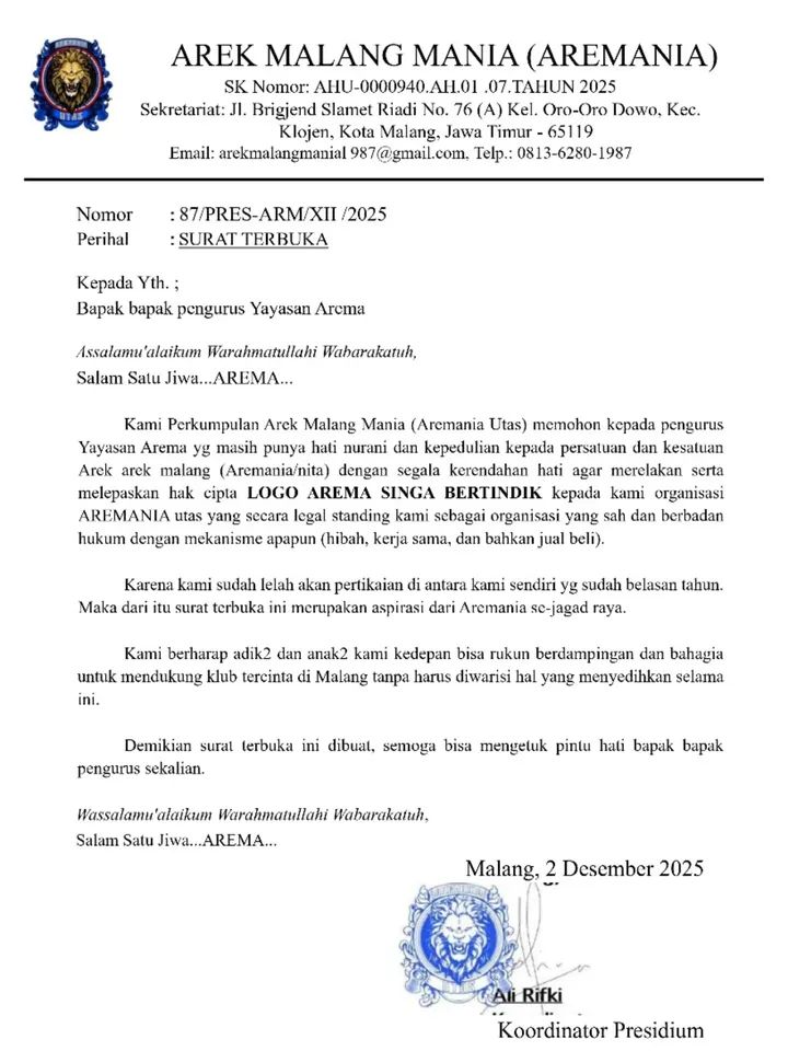 BatalionEdan's tweet photo. @Handina1Andreas @SprtArmMlg @Amin_Hammers Kon timbang rame ae nyampuri urusanku iki lo ewangono presidenmu ngemis logo nang yayasan😂😂😂 https://t.co/RIJU8952ov
