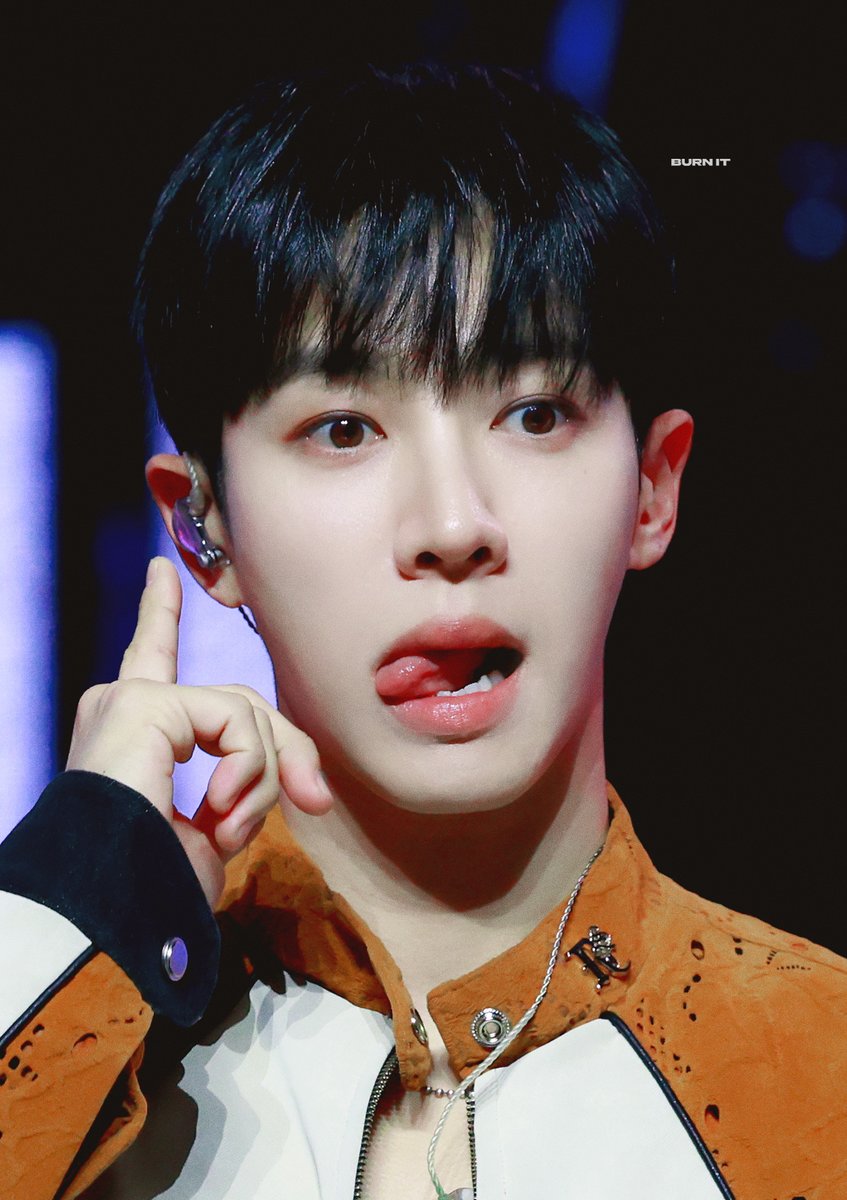 BURNIT0330's tweet image. 251129 상해에서 얼굴포포몬쓰하고 오심

#하이라이트 #비스트 #이기광 #기광 #HIGHLIGHT #LEEGIKWANG #GIKWANG @900_330