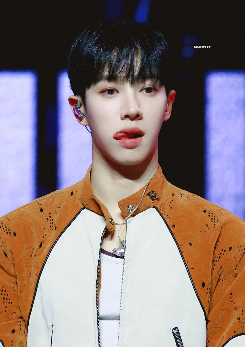 BURNIT0330's tweet image. 251129 상해에서 얼굴포포몬쓰하고 오심

#하이라이트 #비스트 #이기광 #기광 #HIGHLIGHT #LEEGIKWANG #GIKWANG @900_330