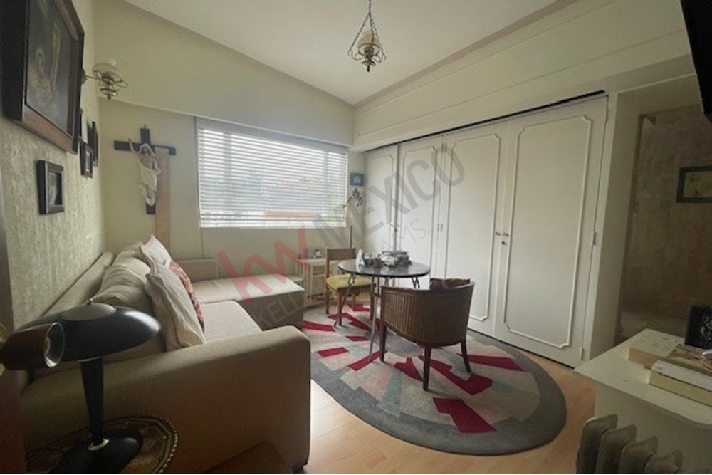 QuanGpoInmob's tweet photo. Gran Venta de Fin de Año :  ¡Espacio y Oportunidad! Casa de 321 M² para tu familia en Lomas del Huizachal. 

Si tu familia necesita más espacio, esta casa es la solución perfecta, ubicada en una zona tranquila y consolidada del Poniente. https://t.co/RkxzaJ12et https://t.co/Lym1kzQ3Bz