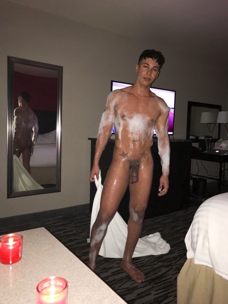 Santidepr_OF's tweet photo. Are you gonna just stand there or come clean me…? 

https://t.co/X34JCRKDRI https://t.co/yI93375rV9