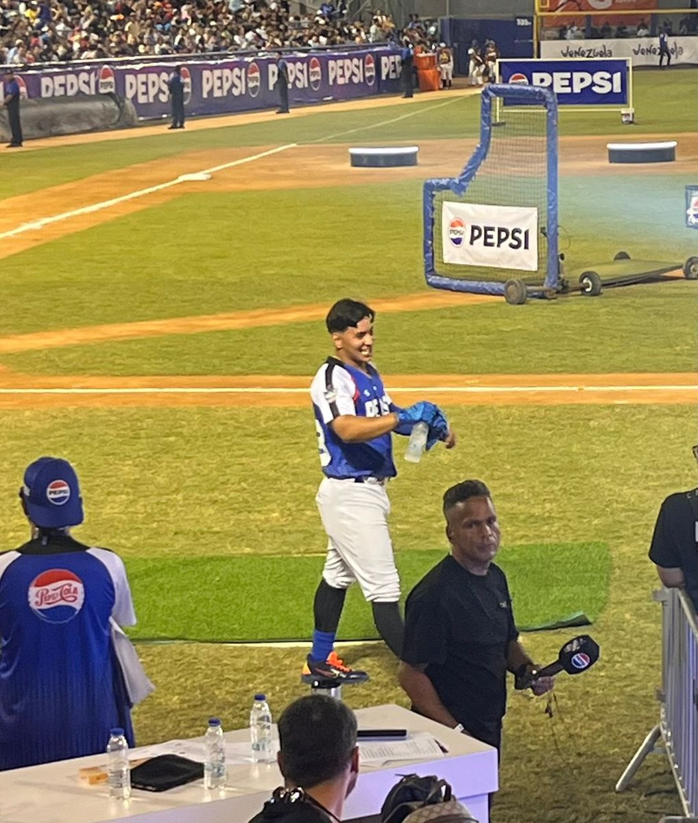 ¡SE CIERRA LA PRIMERA RONDA! 

👀 #10 Jadher Areinamo
⚾️ Jonrones vacilados: 10

#FestivalJonrónPepsi