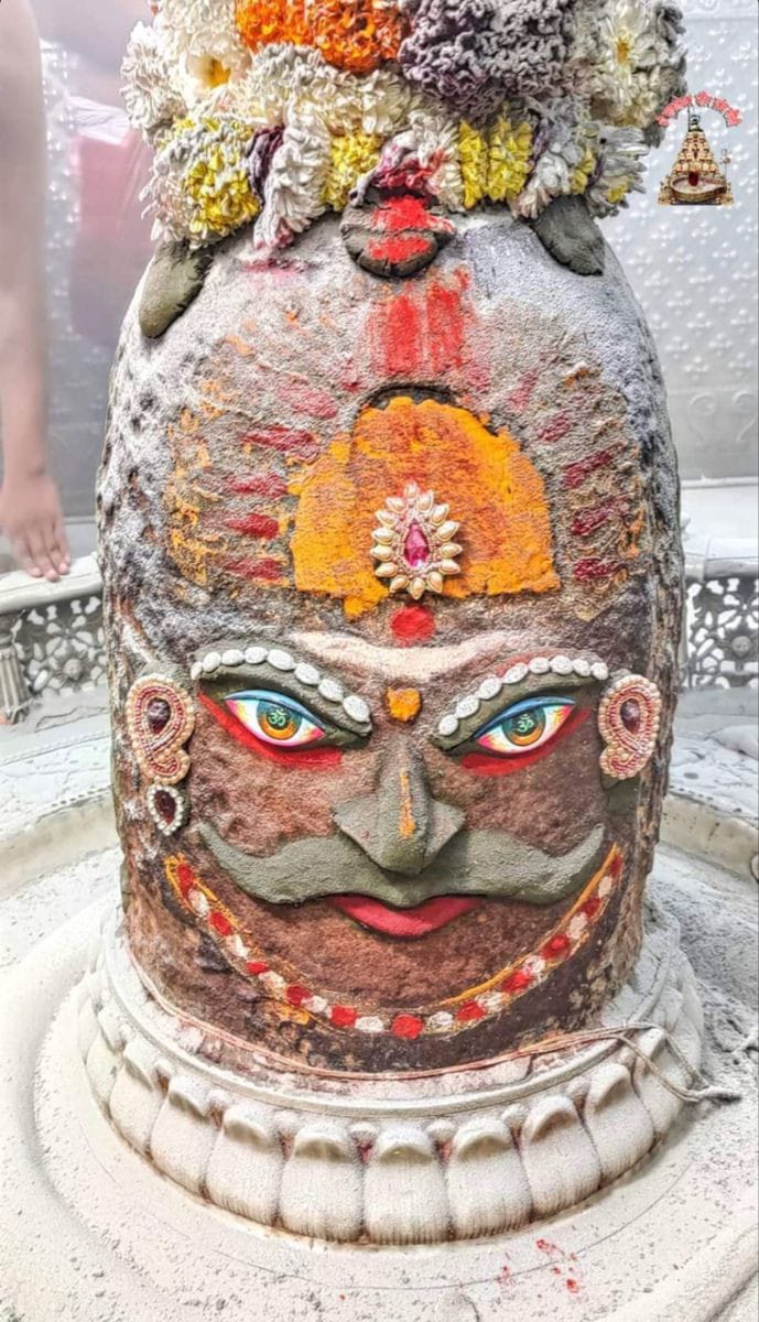 Ankit4_BJP's tweet image. श्री महाकाल ज्योतिर्लिंग के अद्भुत अलौकिक भस्म आरती श्रृंगार दर्शन 

ॐ नमः पार्वती पतए हर हर महादेव 🔱🚩