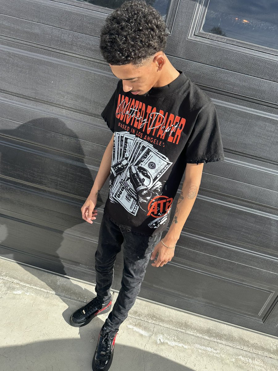 _Mratp's tweet photo. THE COMEBACK IS IN FULL EFFECT!😱💰 
AFTER 3 YEARS… WE’RE BACK.
The wait is over — the new need money for my addictions shirts are officially LIVE.
Limited quantities. No restocks.
Cop yours now before they’re gone.

https://t.co/k0scLSoe1Z https://t.co/5aMOkg1Pkx