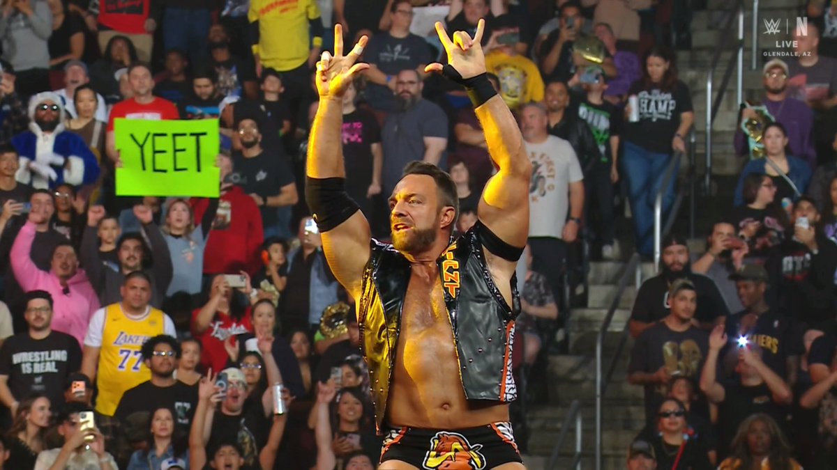 LA Knight is here and the semifinal is underway!
#WWERAW
sportskeeda.com/live/wwe-raw-l…
