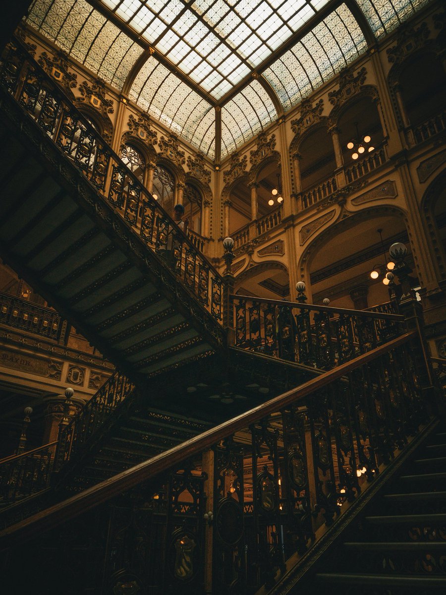 memory_sounds's tweet photo. El Palacio Postal de la Ciudad de México es de esos espacios que siempre impresionan https://t.co/2084Ree4e2