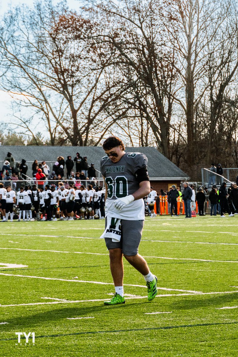 chrismcdonald_9's tweet photo. Thank you to all my coaches and teammates @MHS_SpartanFB for all the unforgettable moments and unwavering support 

Full season tape!!!  : https://t.co/QPOkL3CqxK

-6’4 285 2026 OT/OL w tight hands, stays square, great footwork 

-4.0 gpa National Honor Society https://t.co/NdWtAbLFHc
