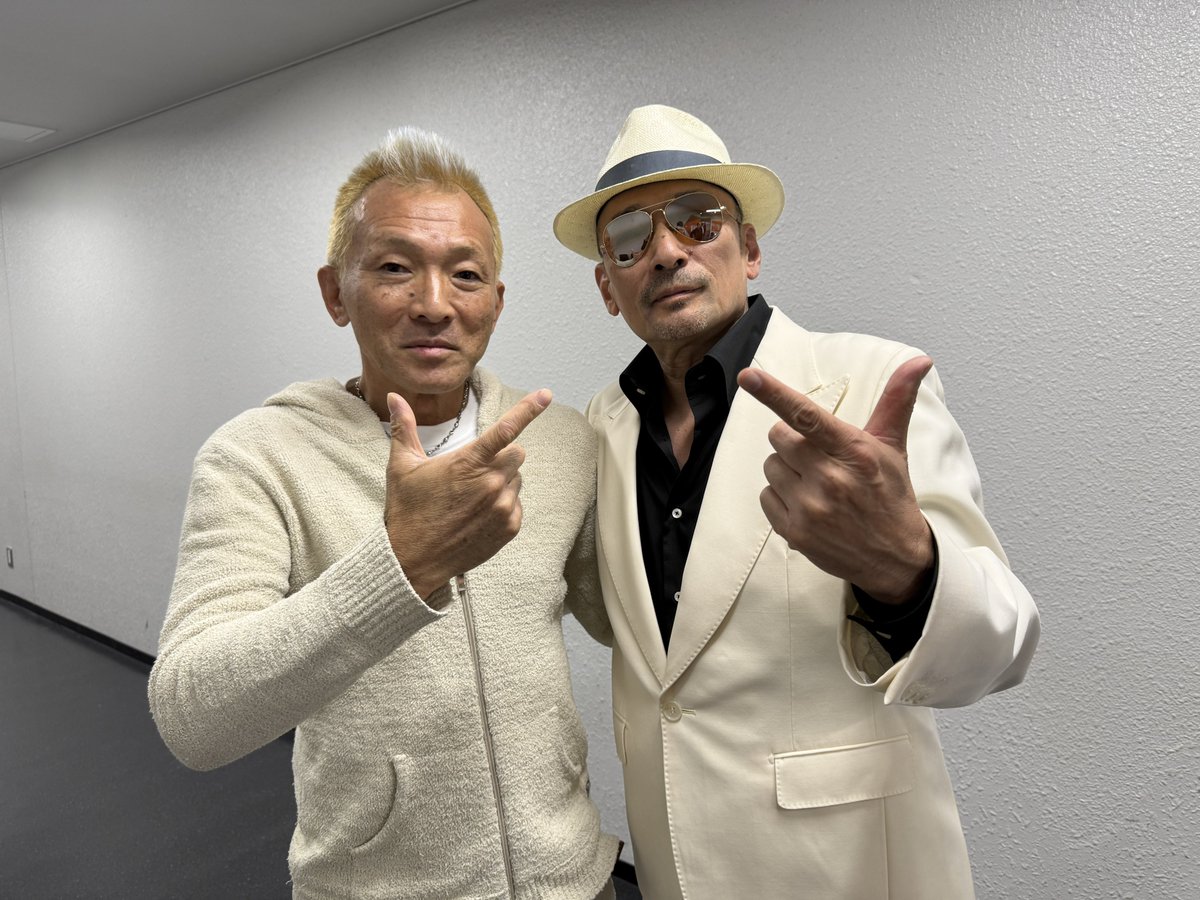 CKB_official's tweet image. Happy Birthday, スター！ジャッカル中西！

by staff

#クレイジーケンバンド
#crazykenband
#sax 
#flute
#中西圭一
#スター
#ジャッカル
#神戸B型一人っ子
#麗しの24金髪
#金さん