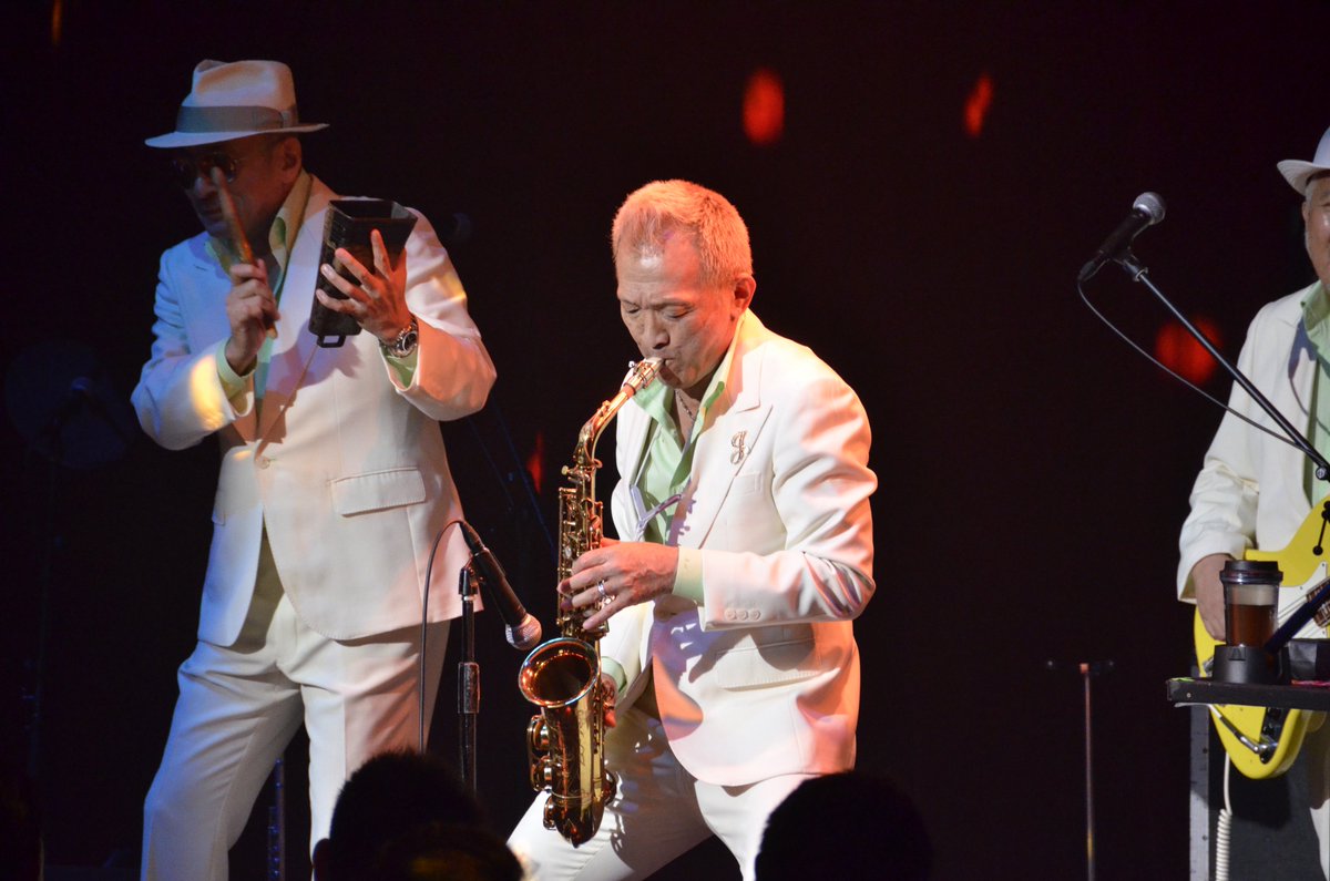 CKB_official's tweet image. Happy Birthday, スター！ジャッカル中西！

by staff

#クレイジーケンバンド
#crazykenband
#sax 
#flute
#中西圭一
#スター
#ジャッカル
#神戸B型一人っ子
#麗しの24金髪
#金さん