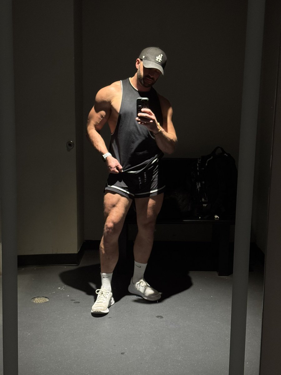 Ammonition0034's tweet photo. Feeling thicc https://t.co/faSm9Qyr4i