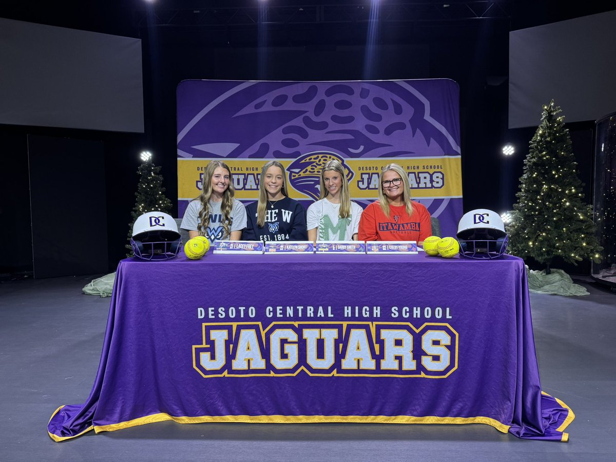 sball_DC's tweet photo. Congratulations to Lacey Frey (MS University for Women), Katelyn Short (MS University for Women), Darby Smith (Meridian CC), and Colby Young (ICC) for signing to play softball at the next level! We are so proud of each of you! #GDTBAJ https://t.co/TEOrK6TJFX
