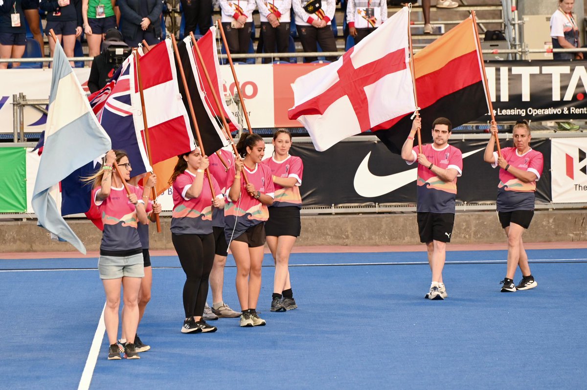 Orrego's tweet image. El Mundial Juvenil de Hockey Femenino ya se vive en el Estadio Nacional. Como Gobierno de Santiago, apoyamos con el financiamiento del evento y graderías que hoy reciben a las mejores jugadoras sub-20 del mundo. 24 países, cientos de jóvenes y un mismo mensaje: el deporte…