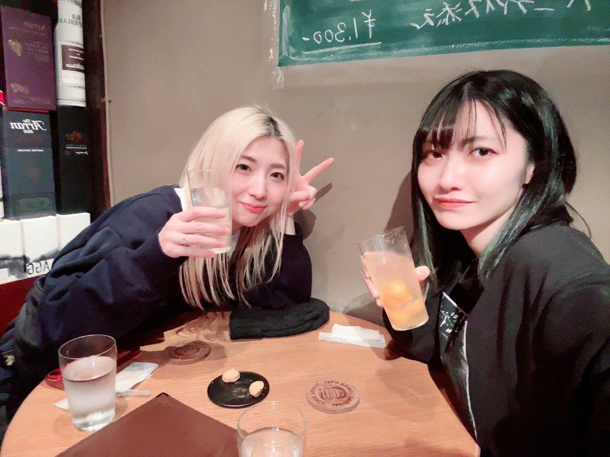 昨日はリハのあとBRIDEARのAYUMIちゃんと会って、もんじゃ食べ放題からのバッセンからのバーでいつのまにか6時間経過していました
AYUMIちゃんはマシュマロを上手に焼けていました
いつも仲良くしてくれてありがとう😙❤️