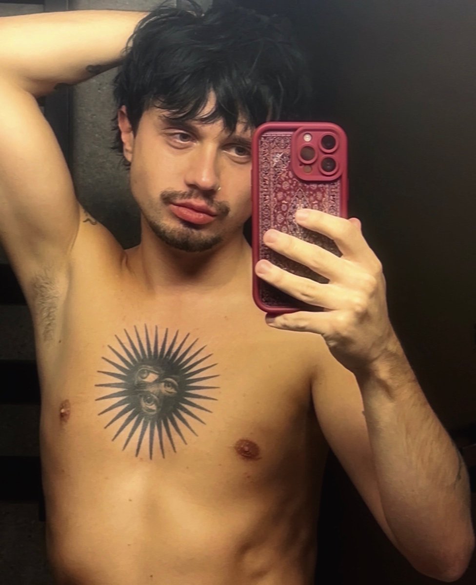 𝕕𝕒𝕧𝕚𝕕 ★ tweet media