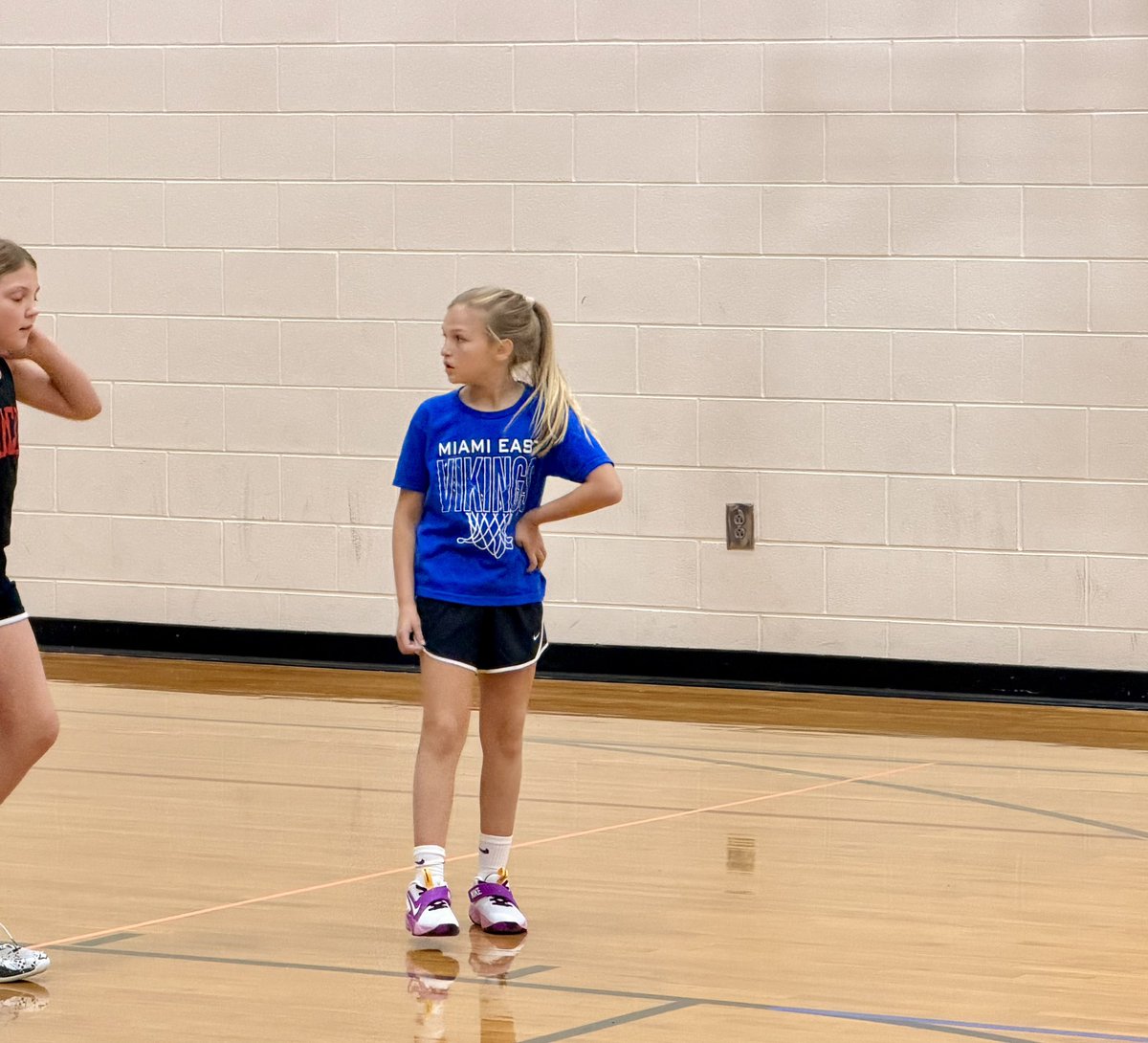 erinm28's tweet photo. This girl’s up next  🏀 
#3rdgradebasketball https://t.co/wfnAUKEKv6
