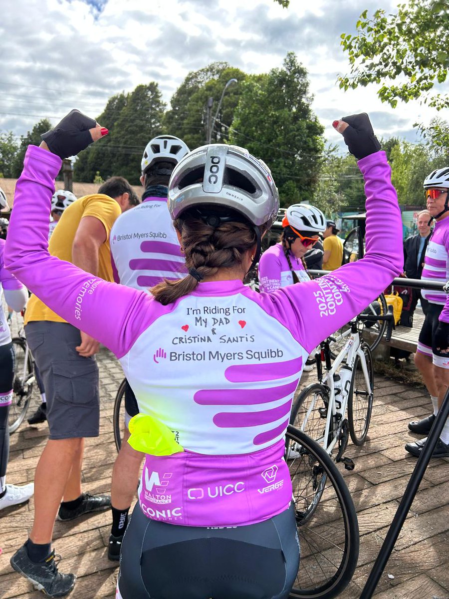 FNCChile's tweet photo. 🚴‍♂️El equipo de BMS Chile ya inició C2C4C LATAM 2024, pedaleando más de 300 km junto a colegas de otros países para apoyar a los pacientes con cáncer.

💛 Una tradición solidaria que recorre nuestra región y nos une por una misma causa.

🔗 Más info: https://t.co/aXOylfyWWp https://t.co/8yZEJCDn0p