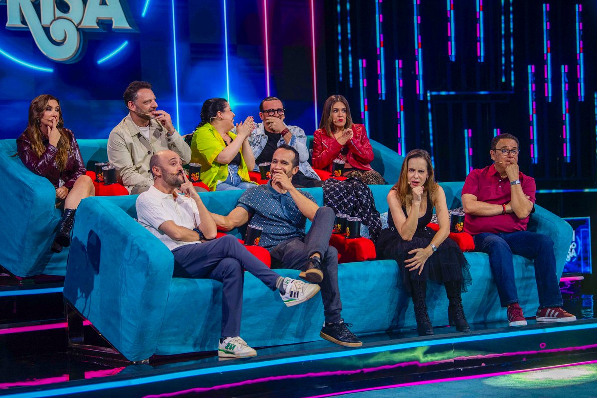 Reflexiones Sin Sentido: Si al Sol le da luz a la Tierra, ¿por qué el espacio es oscuro? <a href="/mario_bezares/">Mario Bezares</a> 2025
#AndoDevorando