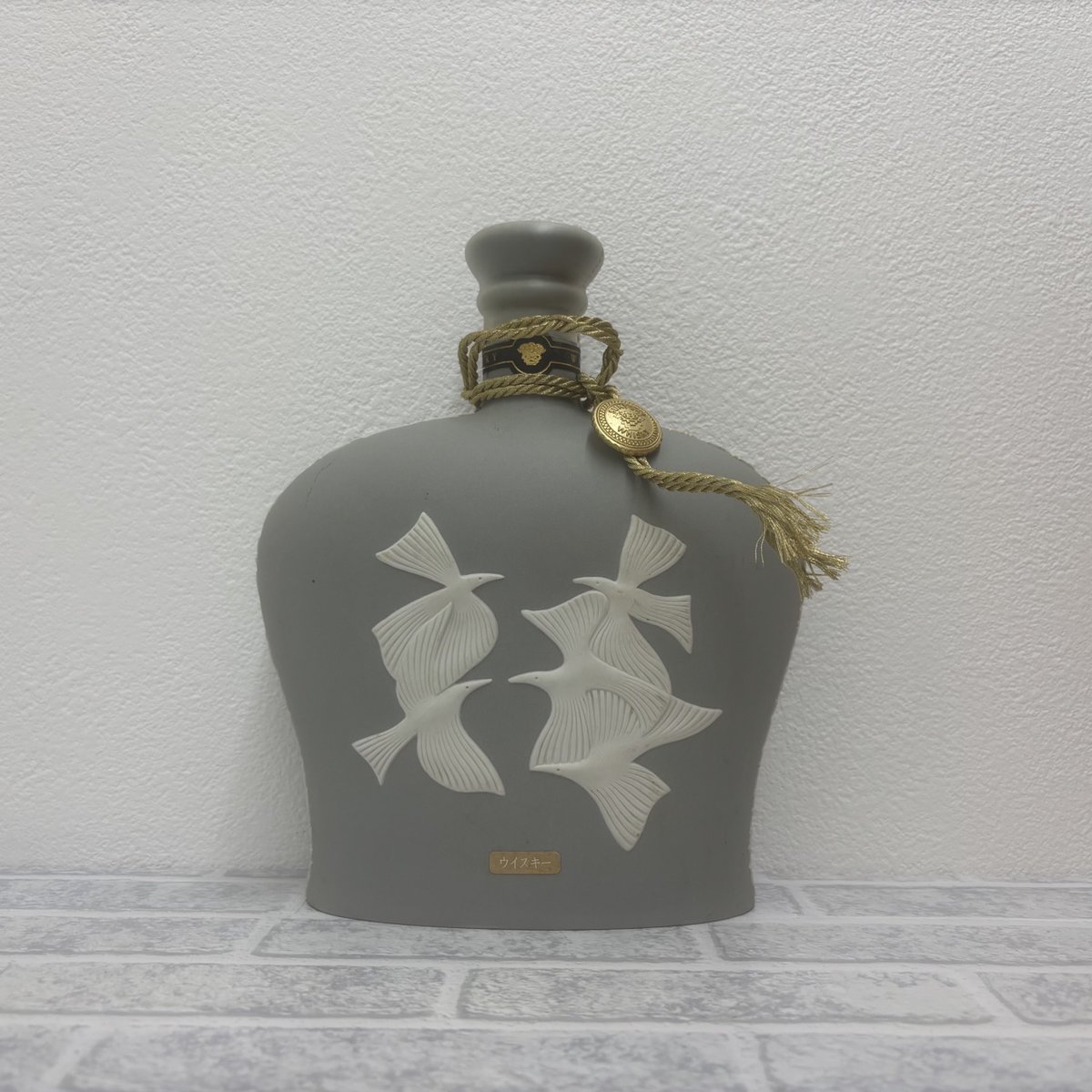 サントリースペシャルブレンド ウェッジウッドボトルウイスキーを お