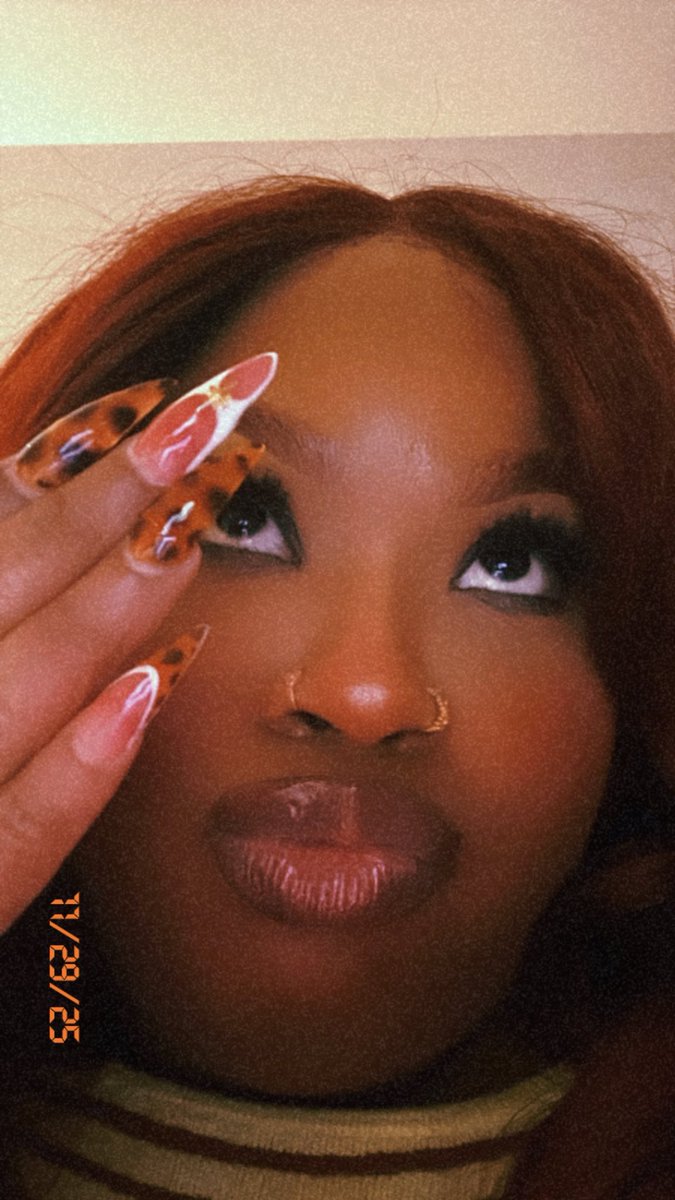 _MakeupINSANITY's tweet photo. 32 🎈🎉 https://t.co/ouUwKBXt3Z