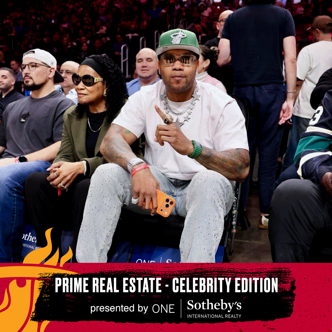 Sheesh @official_flo really brought the ice to the HEAT game ❄️

Celebrity Prime Real Estate // @ONESIR 