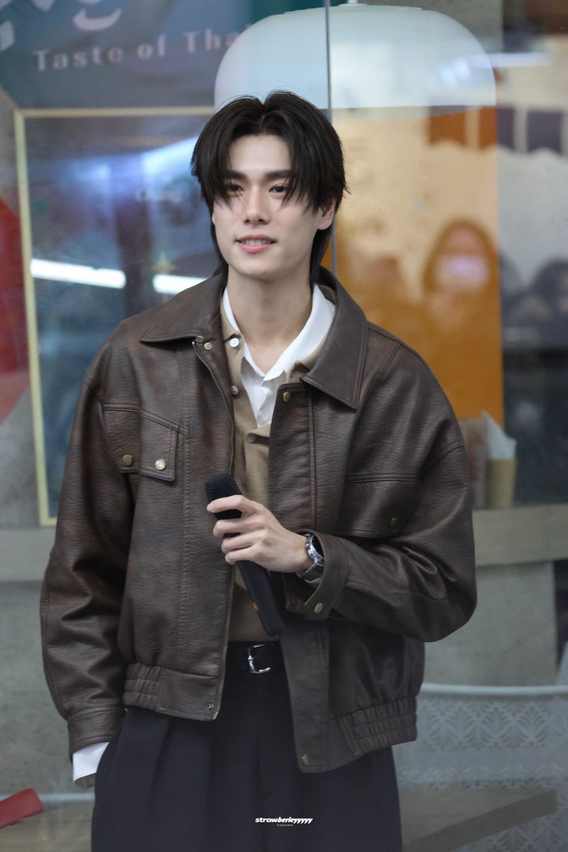 PHUPHU3K's tweet image. ขอให้แมสๆ เติบโตขึ่นทุกวัน 
หล่อขึ้นทุกวัน (อันนี้ไม่ต้องขอน้องจัดให้เสมอ)

 PHUWIN IG 4M500K

#4M500KPhuwinShinePeachy