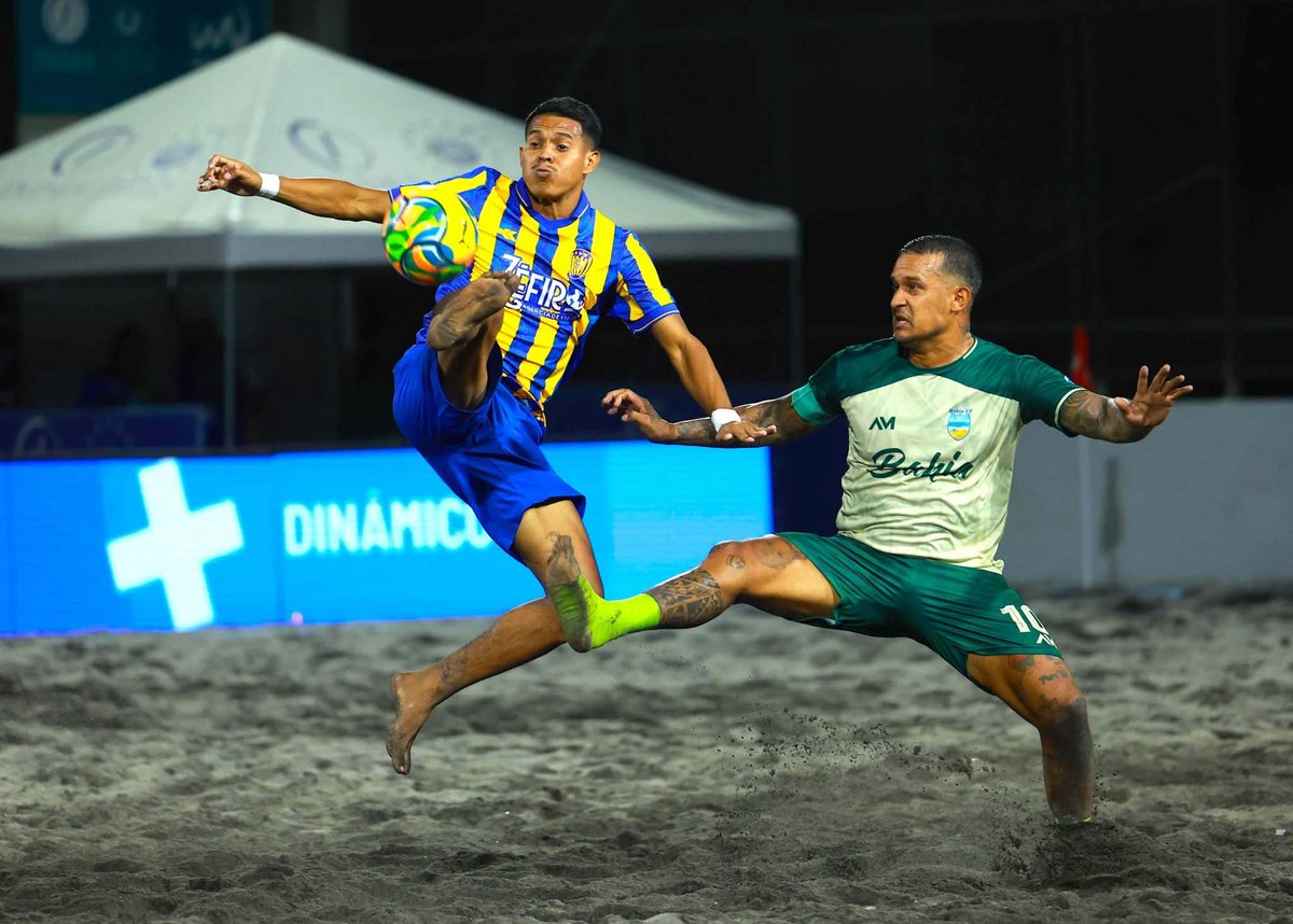¡𝗗𝗲𝗯𝘂𝘁 𝗮𝗿𝗿𝗼𝗹𝗹𝗮𝗱𝗼𝗿! 💥

El Auriazul ganó 19-1 en su estreno en el Americas Winners Cup. 🇸🇻💙💛

⚽⚽ Pedro Mano
⚽⚽⚽ Mauricio Pereira
⚽ Matias Luraschi
⚽⚽⚽⚽ Rodrigo Soares 
 ⚽ Néstor Medina 
⚽ Matias Medina
⚽ Jesús Martínez 
⚽ Yoao Rolón
⚽⚽ Catarino
