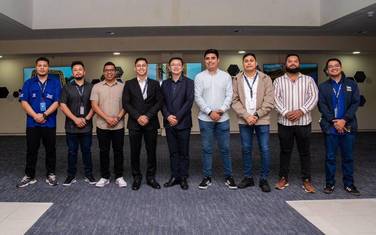 suecallejas's tweet photo. El Museo Nacional de Antropología Dr. David J. Guzmán inicia una nueva etapa con el lanzamiento de la Implementación de Tecnologías de Virtualización y la renovación integral de sus salas.

Este proyecto permitirá fortalecer la experiencia museográfica, acercar nuestro patrimonio a nuevas audiencias y consolidar al MUNA como un referente moderno e innovador en la gestión cultural del país.