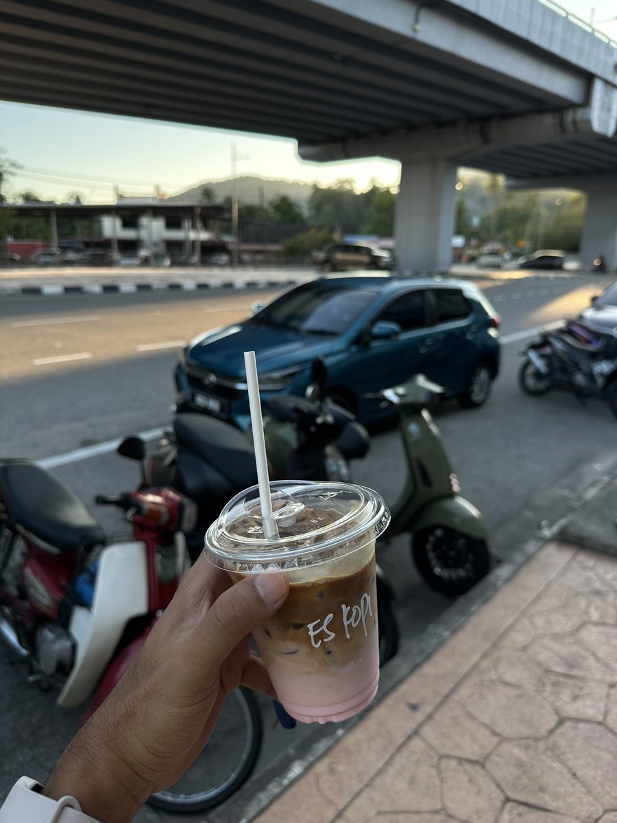 Iwanqais tweet media