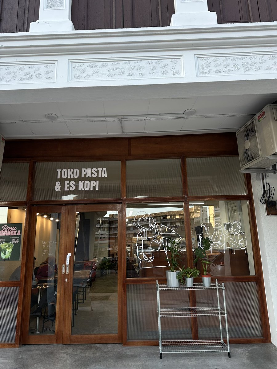 Iwanqais tweet media