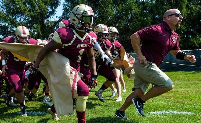 After a conversation with <a href="/starks94/">Coach Starks</a> I am BLESSED to receive my 7th offer from Eureka College 🔴⚫️ #AGTG <a href="/CordovaWolvesFB/">Cordova Wolfpack Football</a> <a href="/UCABear73/">John V. Dowtin IV</a>